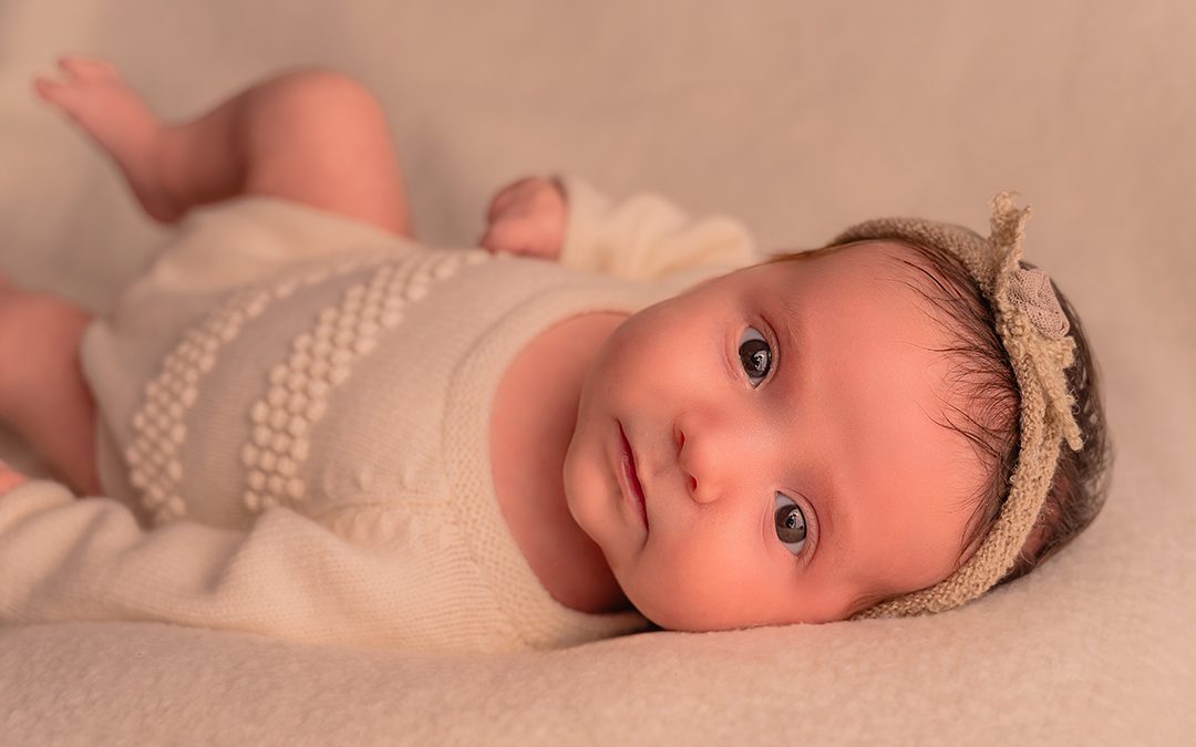 Et si mon bébé a de l&rsquo;acné ou des coliques lors de la séance naissance ?